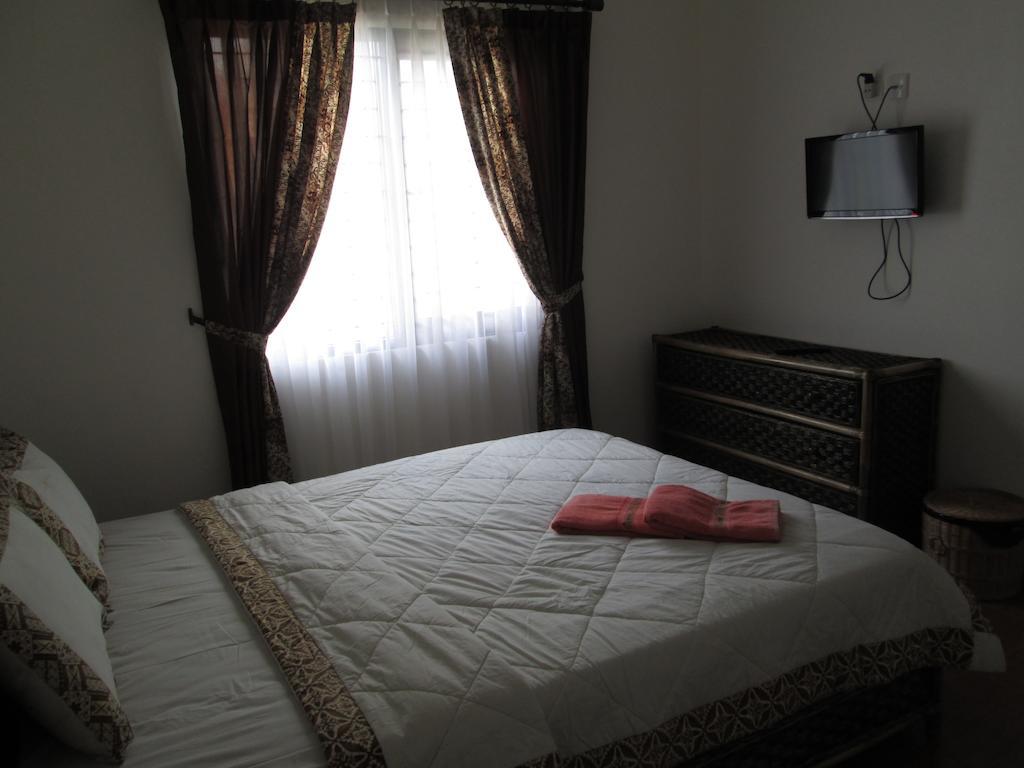 Osmond Villa Resort Lembang Exterior foto